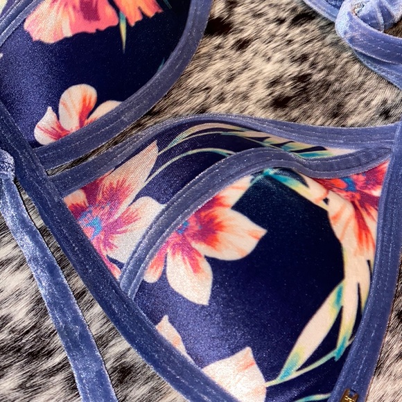 Velvet Victoria’s Secret PINK swim suit bikini - Picture 7 of 7